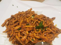 京酱肉丝-乐忻皇朝汇(环贸iapm商场店)