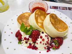 草莓舒芙蕾-娜娜家•Nana’s restaurant (爱琴海店)