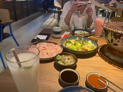 凯撒色拉-烧肉达人•炭火烧肉(新天地店)