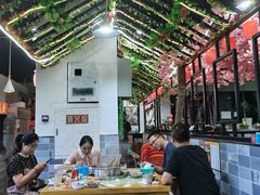 大堂-逗签翻卤味串串(回龙湾店)