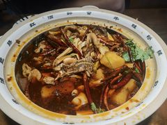肥肠砂锅（牛蛙需另加）-马头巷·隐庐居·红油大虾(园区店)