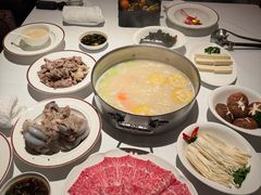 -洋房火锅(上海新天地南北里店)