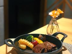 薄片菲力牛排-香樟花园法式铁板烧(恒隆广场店)