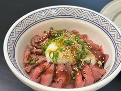 和牛温泉蛋京葱波奇饭-J's Cafe Lab