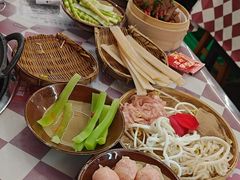 -赵美丽·重庆社区火锅·直营店(火车东站·中豪国际店)