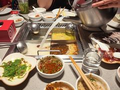 -海底捞火锅(宝龙广场夜宵主题店)