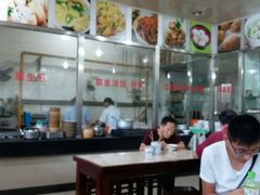 -老西白点心店