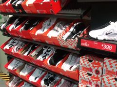 -NIKE佛山胜利换季优惠店