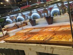 -金滏山烤肉·海鲜·火锅自助餐厅(襄阳万达店)