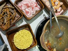 -菌小白火锅(时尚天河店)