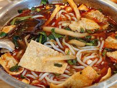 -柳州肥姨妈大骨螺蛳粉(万达中心店)