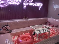 -范特西FANTASY量贩式KTV(民主广场店)