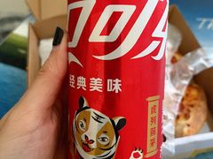听装可乐-尊宝比萨(平湖双拥街店)