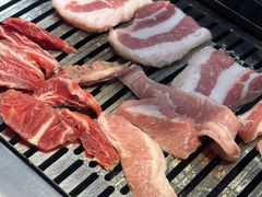 -臻牛烤肉