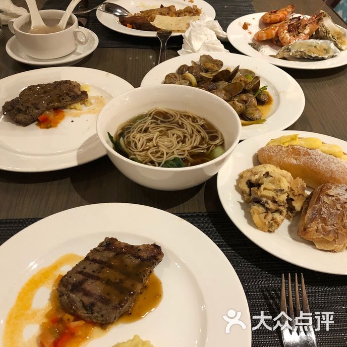 苏州希尔顿逸林酒店open全日制餐厅图片