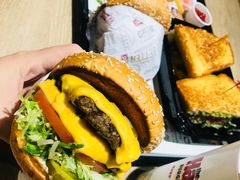 -The Habit Burger Grill 哈比特汉堡(爱琴海店)