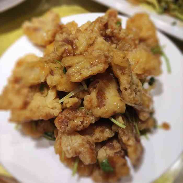 惠友饭店(沈辽东路店)-"过年聚餐选的这里,以前因为来过,传菜员是.