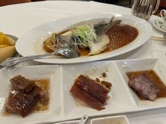鸡油花雕蒸黄鱼-翠园(北京王府中环店)