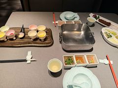-左庭右院鲜牛肉火锅黑金店(陆家嘴中心店)