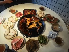 -岗上渣渣老火锅(两路口店)