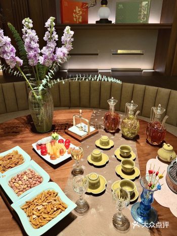 喝茶和喝酒兼得️ 驻唱小哥哥声音苏到心颤～