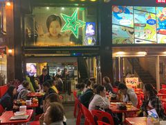 -BHC炸鸡(明洞总店)