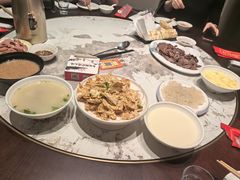 -高玛纳驴肉火烧(一世界店)