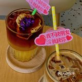 汉街临🈳咖啡馆里装满了“神奇宝贝”