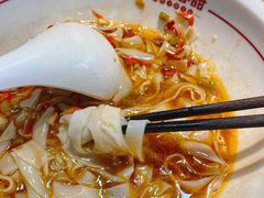 -呷佬·长沙手工米粉(金沙江路店)