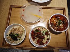 四小碗-贰拾捌味·宜宾燃面(春熙路旗舰店)
