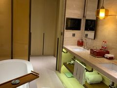 -上海衡山路十二号华邑酒店