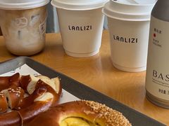 -LANLIZI BAKERY(COSMO店)
