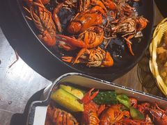 -聚汇三少·龙虾·中餐厅(莫邪路新天地店)
