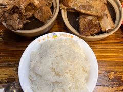 -万和春排骨砂锅米饭(湖北路店)
