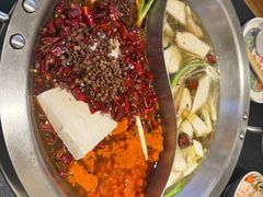 -沸炉重庆老火锅(军事博物馆店)