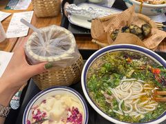 -云阿蛮云南生烫牛肉米线(奉贤路店)