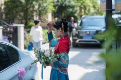 -Lady  Jane高端婚纱礼服馆