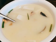 -醉美东江·三文鱼·烧鸡公