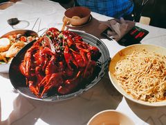 -巴厘龙虾·榜首油焖大虾(音乐学院·沿江酒馆店)