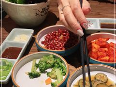 -明洞阿姨·韩式酱蟹烤肉·创意料理(三元桥店)