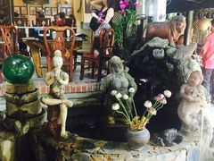 -Dang restaurant (patong phuket)