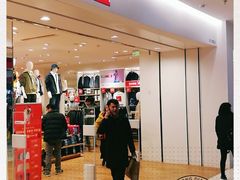 -优衣库(上海颛桥万达广场店)