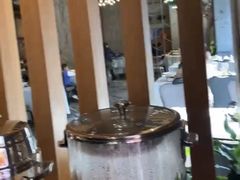 -香山湖家家宴(中山陵店)