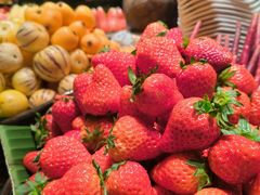 -雍容荟帝王蟹活龙虾展台自助(IFS黑金店)