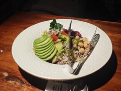 牛油果挪威三文鱼配鱼子酱-格鲁·秀色Georgia’s Feast