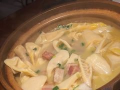 -魏铭鱼头捞饭(晋阳路店)