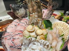 -红鼎豆捞·非遗鲍皇汤火锅(宝丰路店)