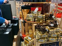 零售区-盒马鲜生(杭州运河上街店)