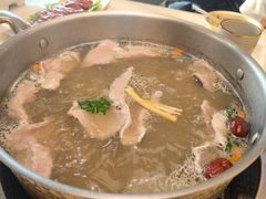 -菌子鲜汤野生菌锅