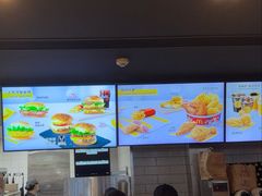 -麦当劳(上海虹桥站30B检票口楼上)
